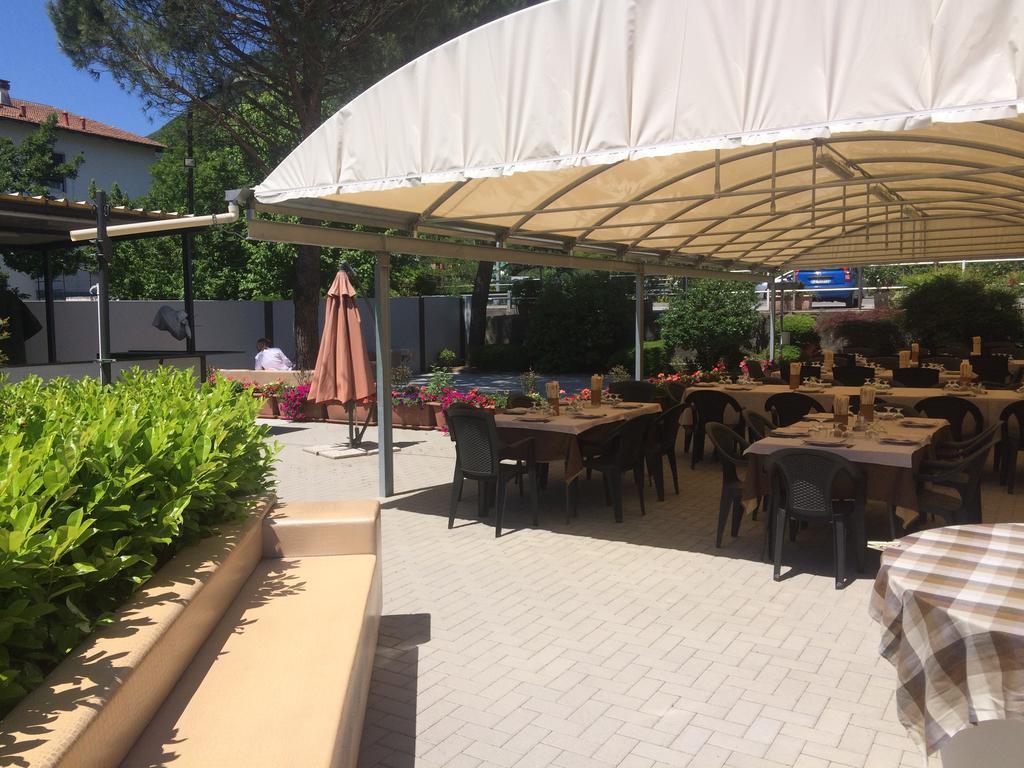Albergo Cristallo Cittiglio Εξωτερικό φωτογραφία