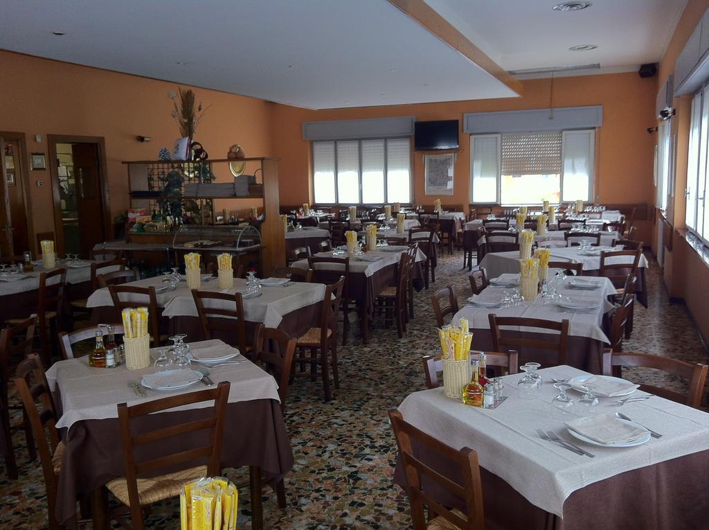 Albergo Cristallo Cittiglio Εξωτερικό φωτογραφία